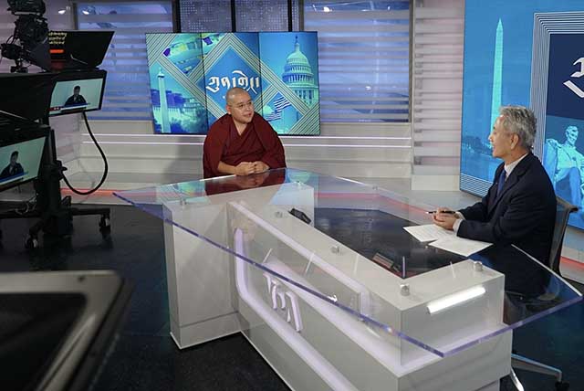 A photo of the VOA Tibetan staff.