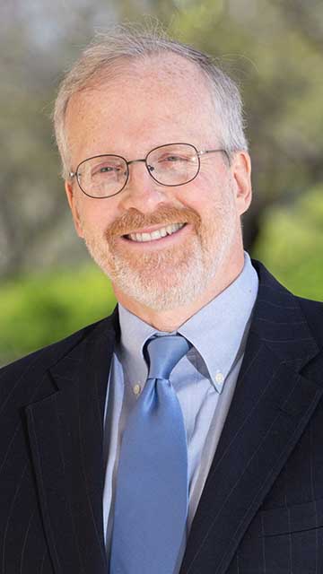 Portrait of David Kramer.