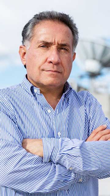 Portrait of Juan Carlos Isaza.